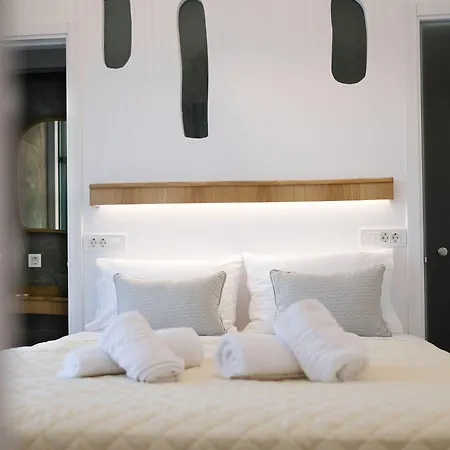 Alafropetra Luxury Hotel apartamentowy