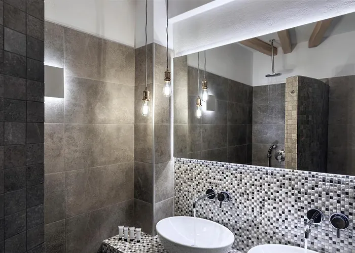 Alafropetra Luxury Akrotírion