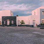 Alafropetra Luxury Akrotírion