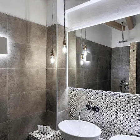 Alafropetra Luxury Akrotírion