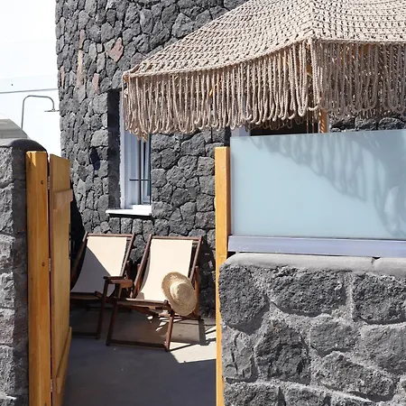 Alafropetra Luxury Akrotírion