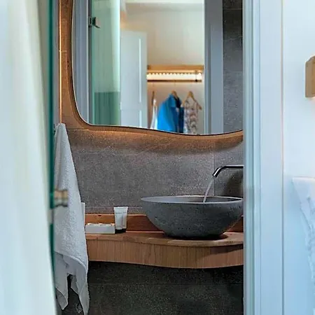 Alafropetra Luxury Aparthotel Akrotiri (Santorini)