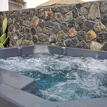 Aparthotel Alafropetra Luxury
