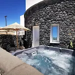 Alafropetra Luxury