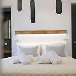 Alafropetra Luxury Lägenhetshotell