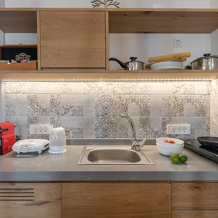 Alafropetra Luxury Aparthotel Akrotírion