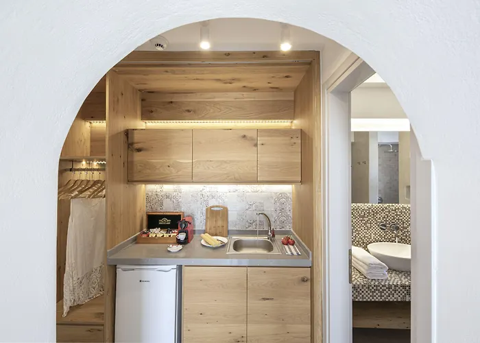 Alafropetra Luxury Akrotírion